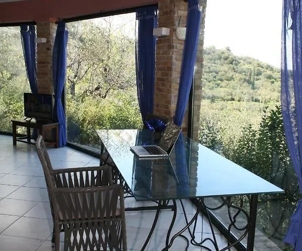 One Bedroom Alikanász